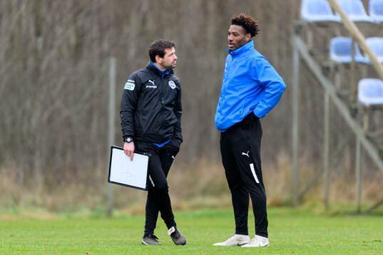 tränare Ferran Sibila och Samuel Kotto