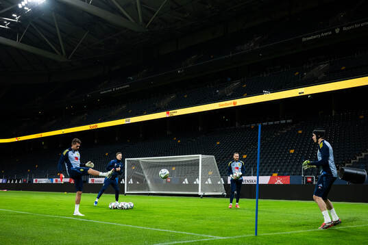 Goalkeeper Kristoffer Nordfeldt, goalkeeper coach Maths