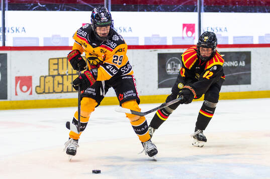 Luleås Emma Nordin och Brynäs Annie Silén