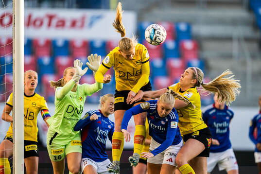 Mille Ivi Christensen, Asdis Karen Halldorsdottir of LSK