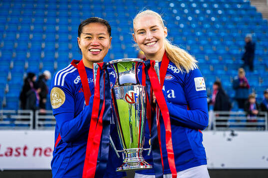 Ylinn Tennebø and Iselin Sandnes Olsen of Vålerenga