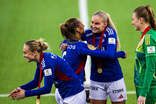 Tilde Lindwall and Iselin Sandnes Olsen of Vålerenga