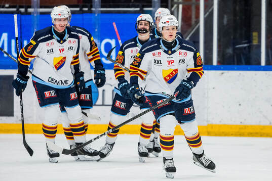 Djurgårdens Hampus Larsson jublar