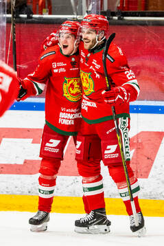 Moras Johan Persson jublar