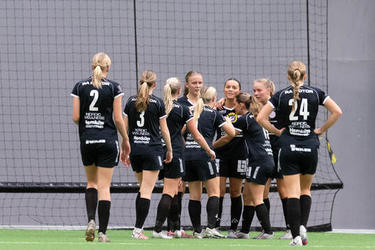 Uppsalas Stina Leffler jublar