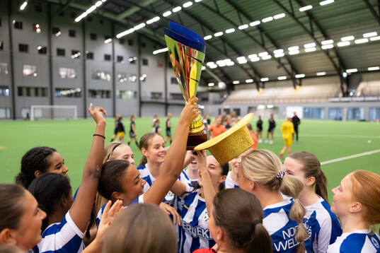 IFK Göteborgs spelare jublar