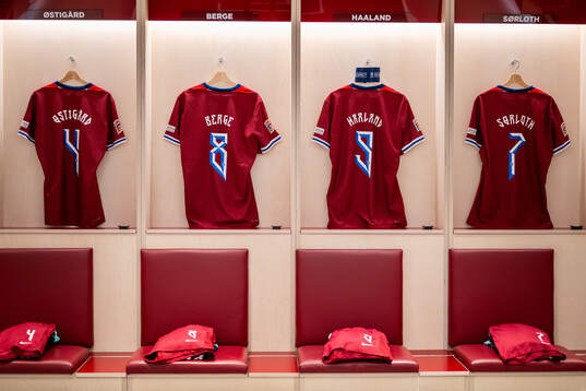 The kits of Leo Østigård, Sander Berge, Erling Braut