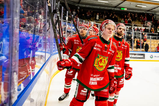 Moras spelarna jublar