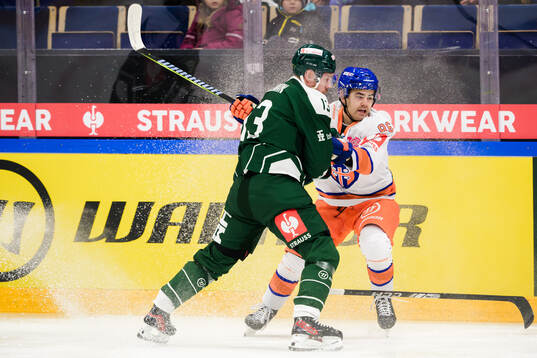 Joel Kellman of Färjestad  and Philip Granath of Tappara