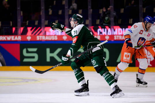 Viktor Lodin of Färjestad  celebrate