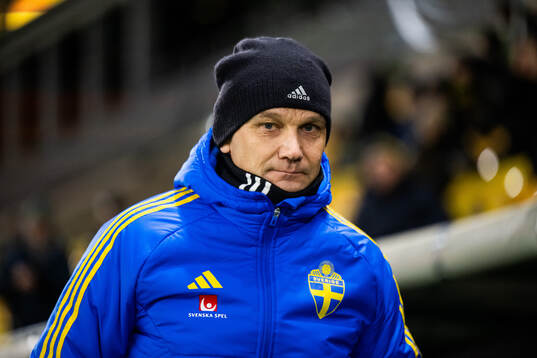 Head coach Andreas Pettersson of Sweden