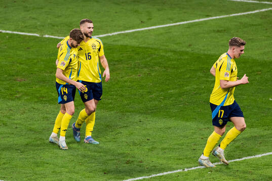 Viktor Gyökeres of Sweden celebrates with Anton Salétros and Jesper Karlström after 2-0