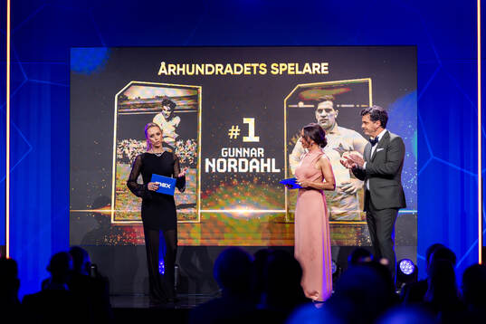 Programledarna Karin Frick, Camilla Nordlund och Tommy