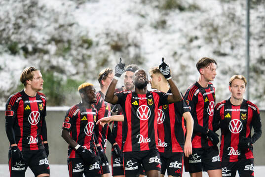 Östersunds Chrisnovic Isemoli N'sa jublar efter 0-1