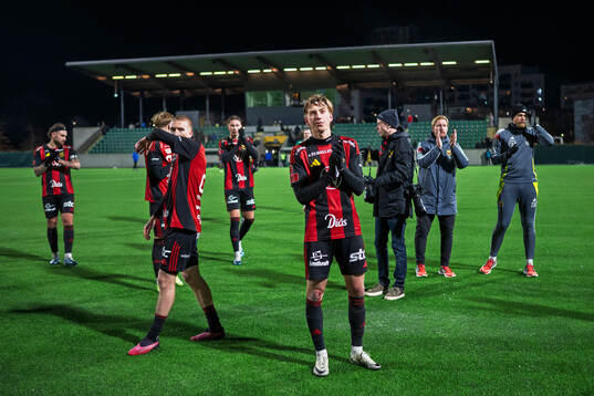 Östersunds spelare jublar efter slutsignalen