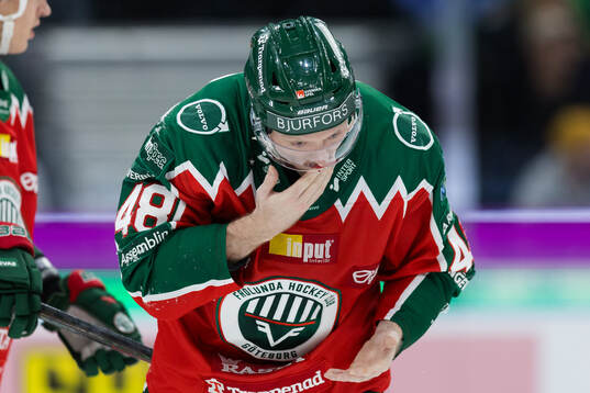 Frölundas Carl Klingberg har ont