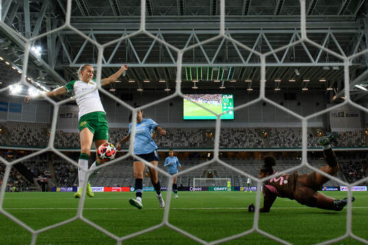 Ellen Wangerheim of Hammarby scores the 1-1 goal behind