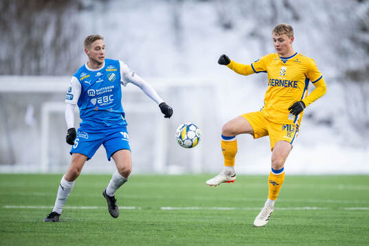 Oddevolds Axel Pettersson och IFK Göteborgs David Kjær