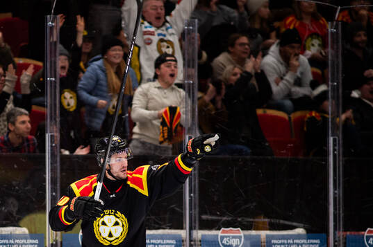 Brynäs Miks Indrasis jublar