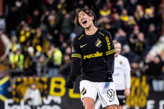 AIKs Haruna Tabata jublar efter 2-0