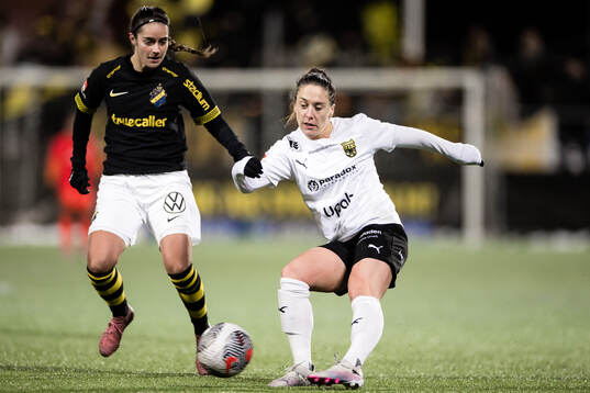 AIKs Daniella Famili och Umeås Alma Nygren