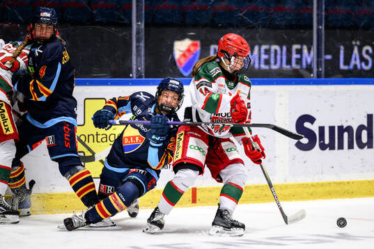 Djurgårdens Alice Wallin och Modos Lovisa Engström