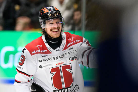 Örebros Christopher Mastomäki jublar