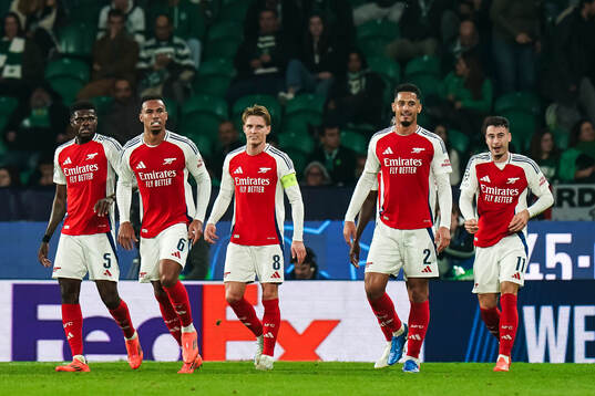 Martin Ødegaard of Arsenal celebrates with teammates