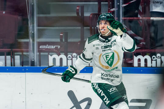 Färjestads Michael Lindqvist jublar