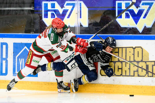 Modos Linnéa Andersson och HV71s Kennedy Bobyck