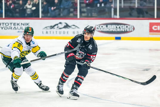 Björklövens Oscar Tellström och Nybros Hugo Gabrielson