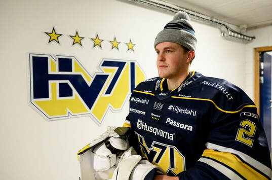 HV71s målvakt Filip Karlsson