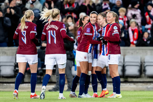 Caroline Graham Hansen of Norway celebrates scoring the 1-0