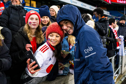 Ada Stolsmo Hegerberg of Norway with a fan