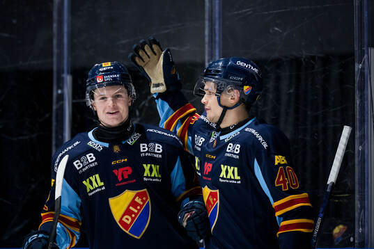 Djurgårdens Arvid Costmar jublar