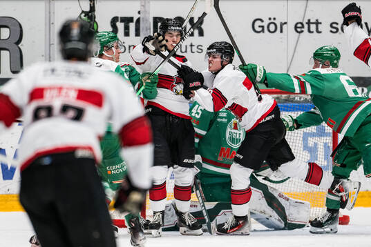 Malmös Jonathan Davidsson och Ludvik Kind Bakkevig jublar