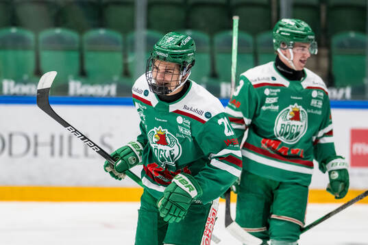 Rögles Nils Bartholdsson jublar