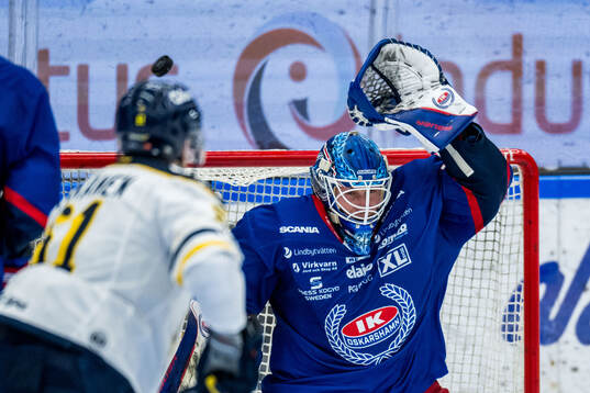 Oskarshamns målvakt Emil Kruse