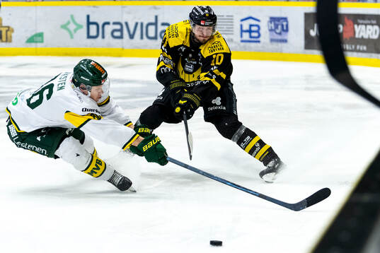 Björklövens Daniel Viksten och Västerås Jimmie Jansson