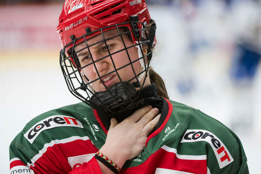 Modos Adela Sapovalivova skadad