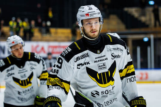 Västerås Eric Engstrand jublar