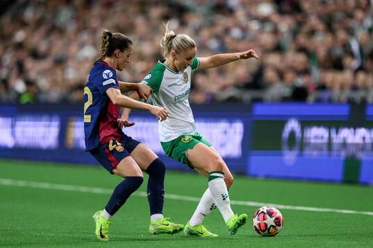 Ona Batlle of Barcelona and Anna Jøsendal of Hammarby