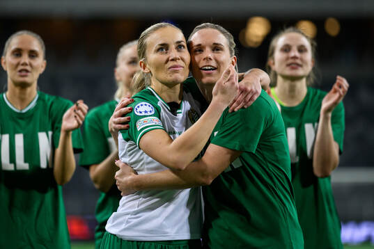 Ellen Gibson and Jonna Andersson of Hammarby