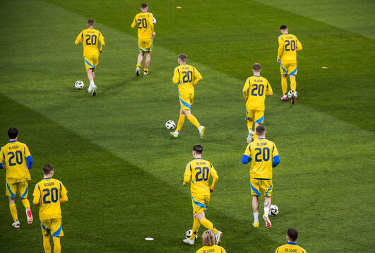 This picture is part of Bildbyrån’s selection of best sports photos from 2024. Originally published 240325 Players of Sweden wearing jersey number 20, honoring hospitalized player Kristoffer Olsson, ahead of the international friendly football match between Sweden and Albania on March 25, 2024 in Stockholm, Sweden.