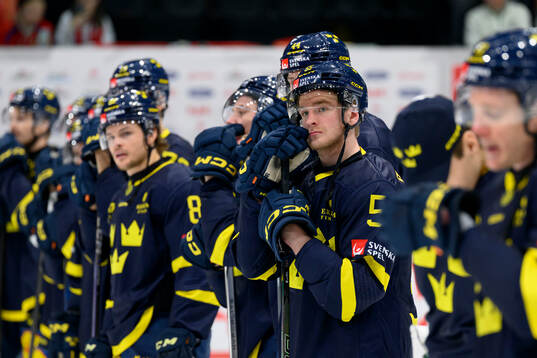 Bla gjennom flere bilder av Ice Hockey, Swiss Hockey Games, Czech Republic - Sweden