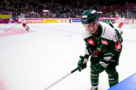 Marcus Westfält of Färjestad  in pain