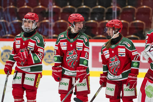 Modos Lauren Bellefontaine och Mariam El-Mahmadi och Adela