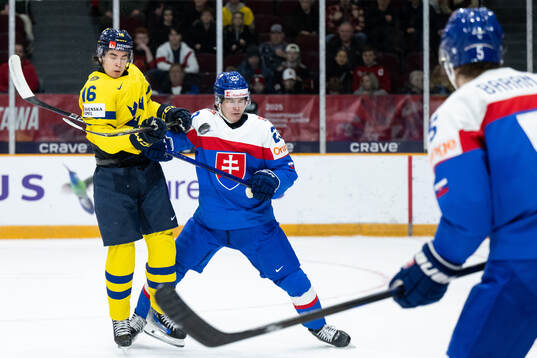 Felix Unger Sörum of Sweden and Samuel Barcik of Slovakia