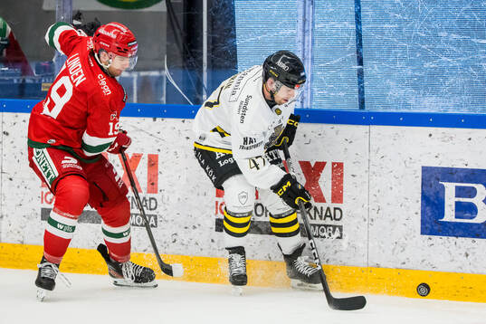 Moras Ture Linden och AIKs Eric Norin