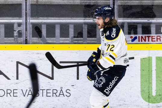 Södertäljes Nicolai Meyer jublar